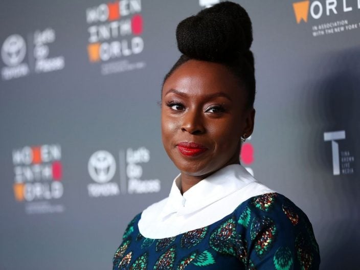 Chimamanda Ngozi Adichie sul red carpet