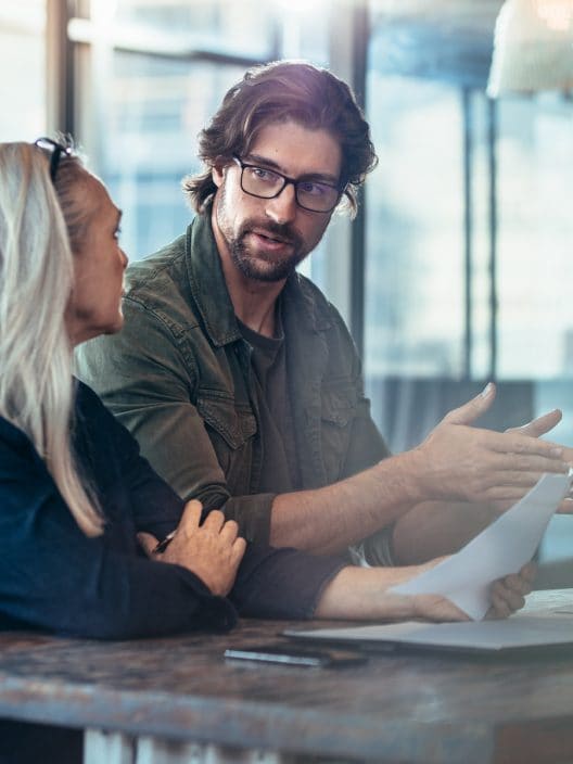 Mansplaining, un retaggio del patriarcato che dovremmo conoscere (e combattere)