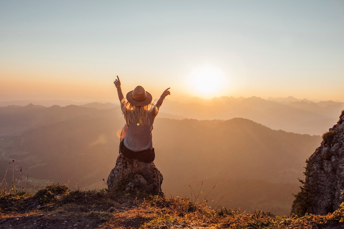 Rallentare per vivere meglio: che cos’è il downshifting