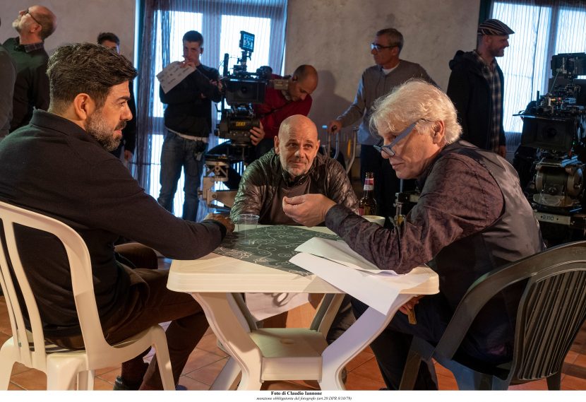 Riccardo Milani con Pierfrancesco Favino e Michele Placido sul set di Corro da te.