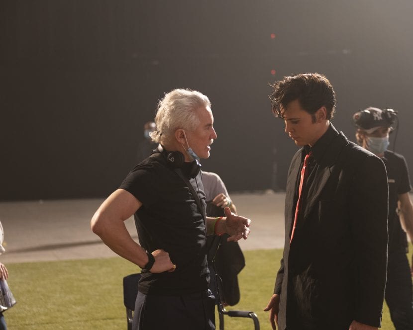 Baz Luhrmann e Austin Butler sul set di Elvis.