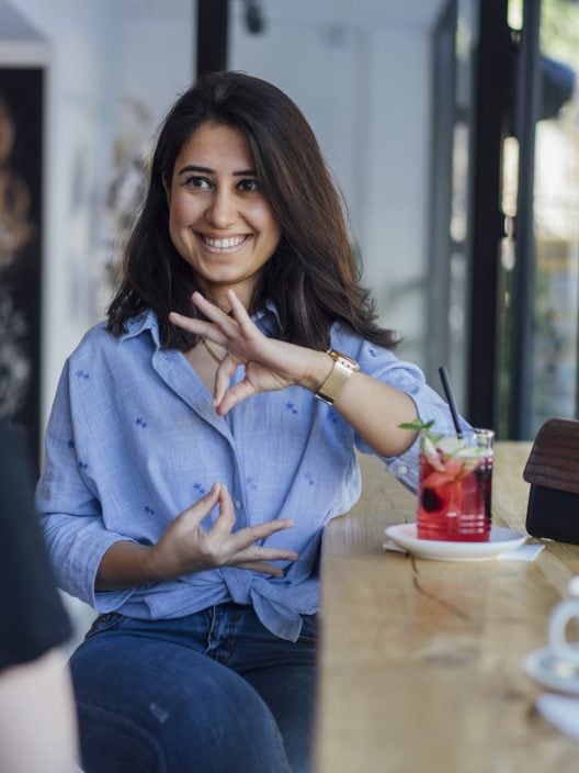 Che cosa vuol dire essere una persona sorda in Italia? L’esperienza del Pio Istituto Sordi di Milano