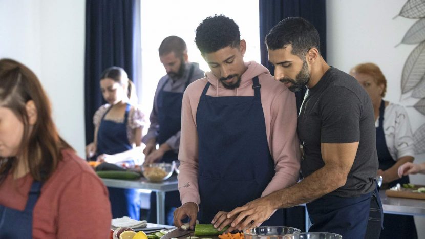 Keiynan Lonsdale e Samir Salem in Il mio finto ragazzo.