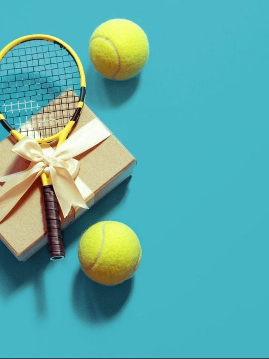 Cosa si regala agli appassionati di tennis? Ecco le idee