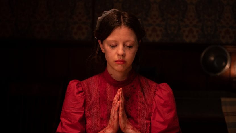 Mia Goth in Pearl.