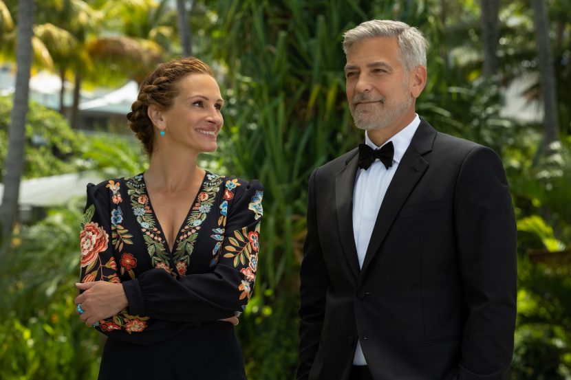 Julia Roberts e George Clooney nel film Ticket to Paradise.