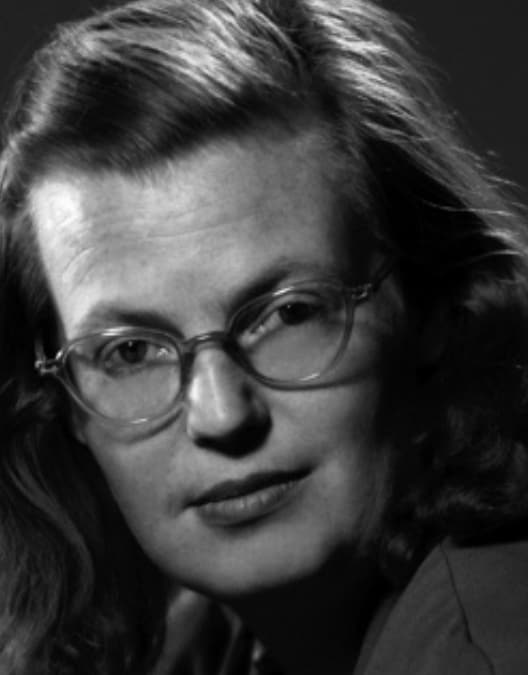 Chi è Shirley Jackson, la maestra del brivido che ha ispirato Stephen King