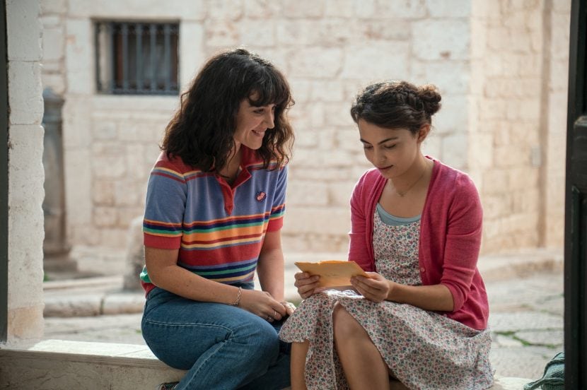 Nicoletta Di Bisceglie e Federica Torchetti in Per lanciarsi dalle stelle.