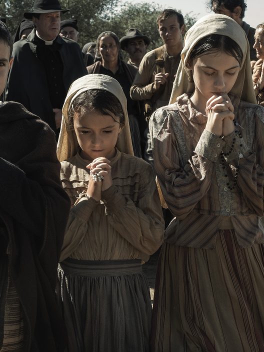 Fatima: L’innocenza dietro il miracolo nel film di Rai 1 per Pasqua