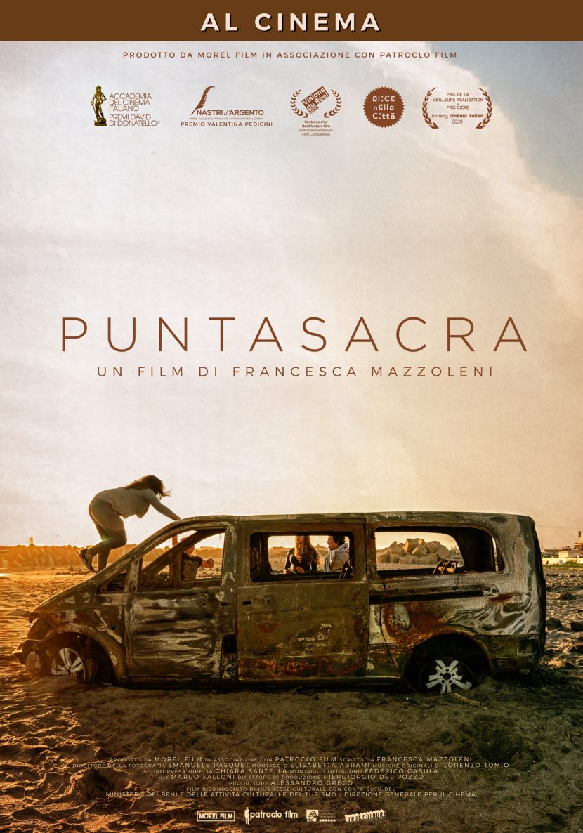 Il poster del film Punta Sacra.