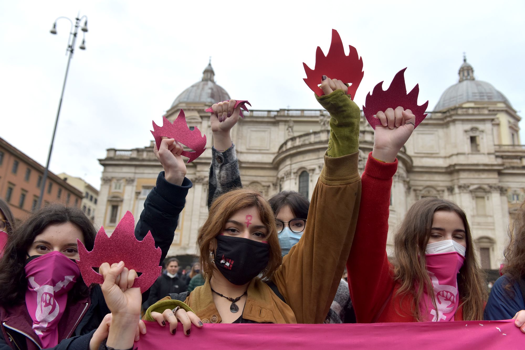 Manuale di sopravvivenza per l’8 (o lotto?) marzo