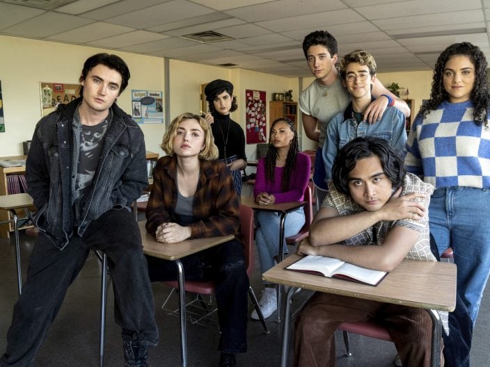 school spirits serie tv paramount+