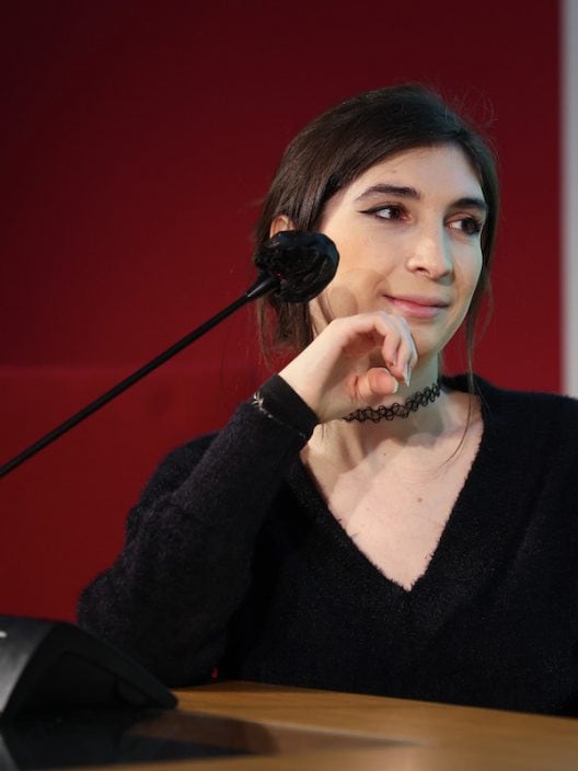 Josephine Yole Signorelli, l’illustratrice transgender che combatte i pregiudizi con i suoi “Fumetti Brutti”