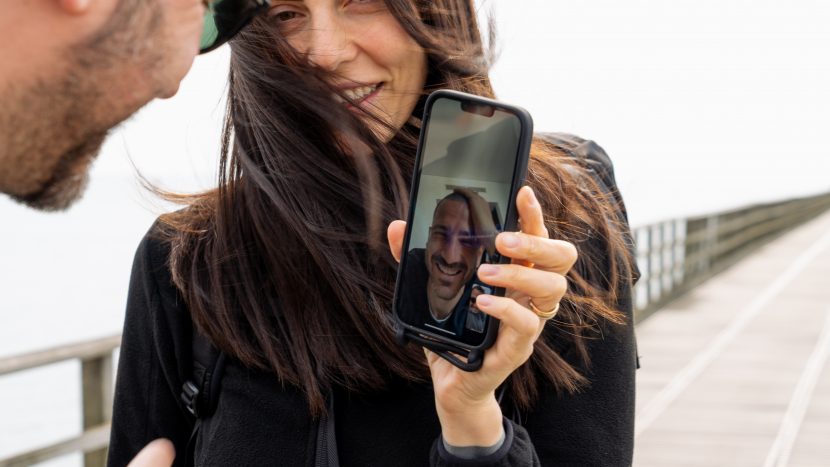 Martina Maccari in un momento di Sulla stessa strada.