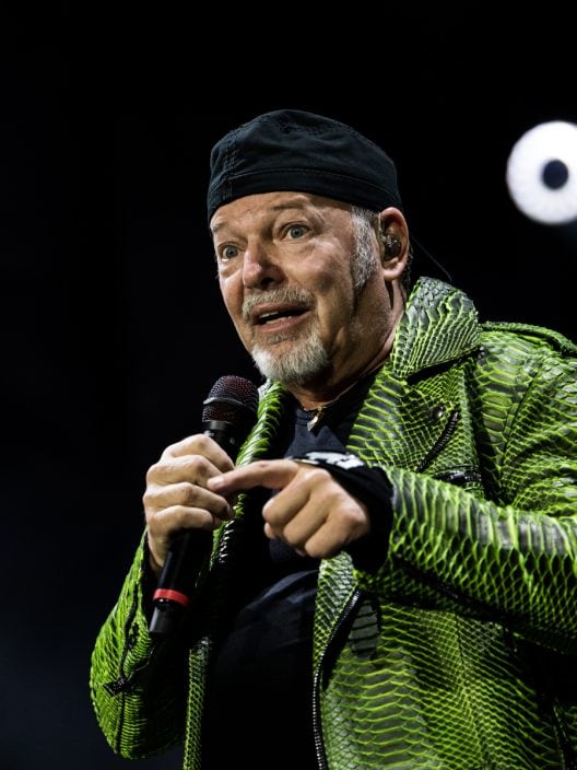 Poesia in musica: le più belle frasi di Vasco Rossi, da dedicare e non solo