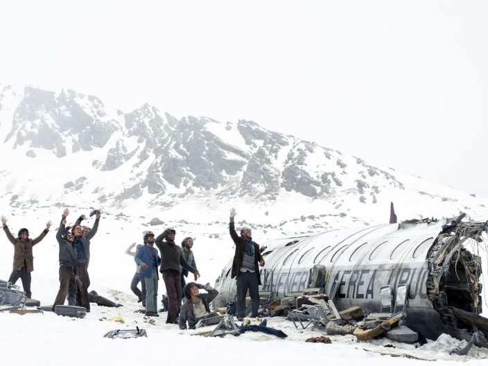 la società della neve film venezia netflix