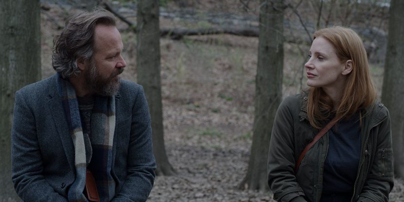 Peter Sarsgaard e Jessica Chastain nel film Memory.