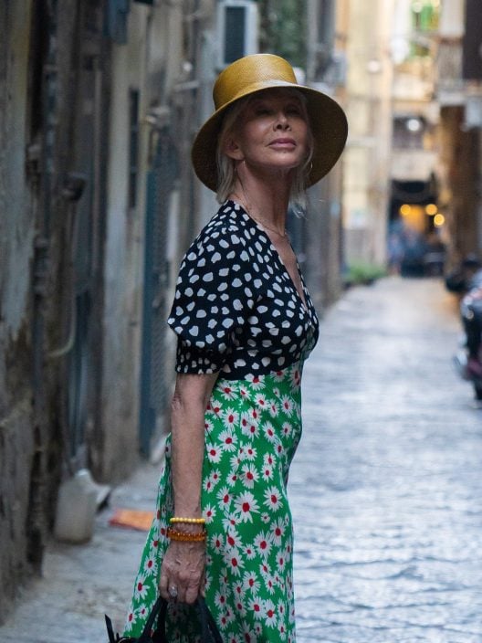 Posso entrare?: L’ode a Napoli di Trudie Styler – Il trailer e il poster in esclusiva