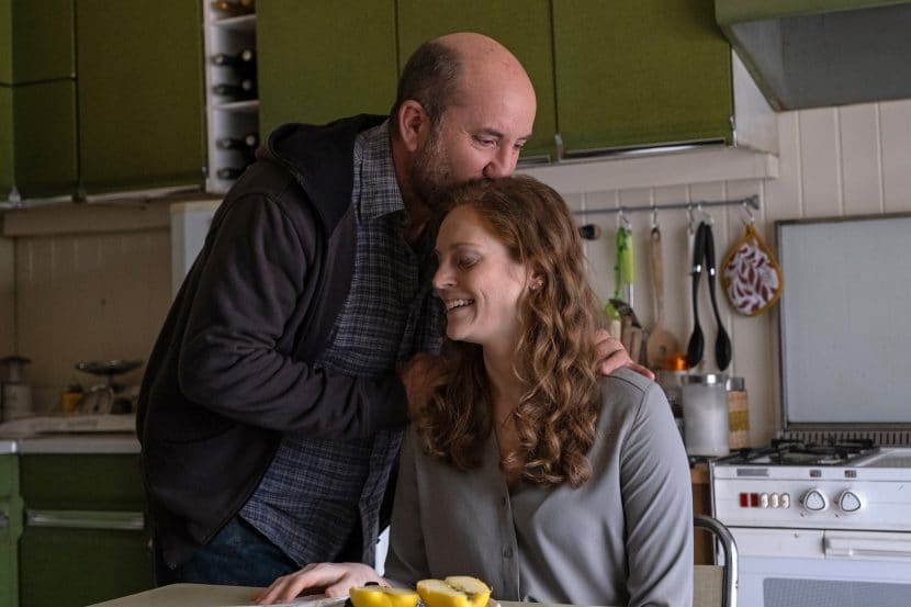 Antonio Albanese e Liliana Bottone nel film Cento domeniche.