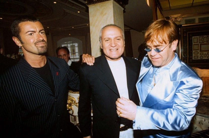 George Michael, Gianni Versace ed Elton John.