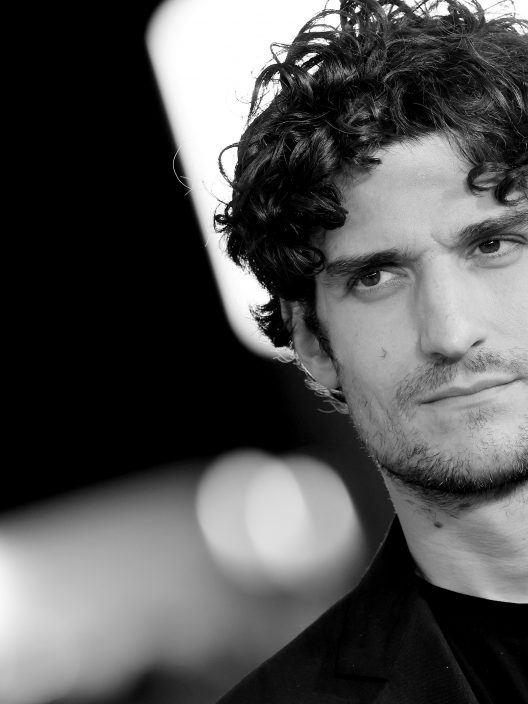 Louis Garrel: “Quando l’Italia chiama, io rispondo” – Intervista esclusiva