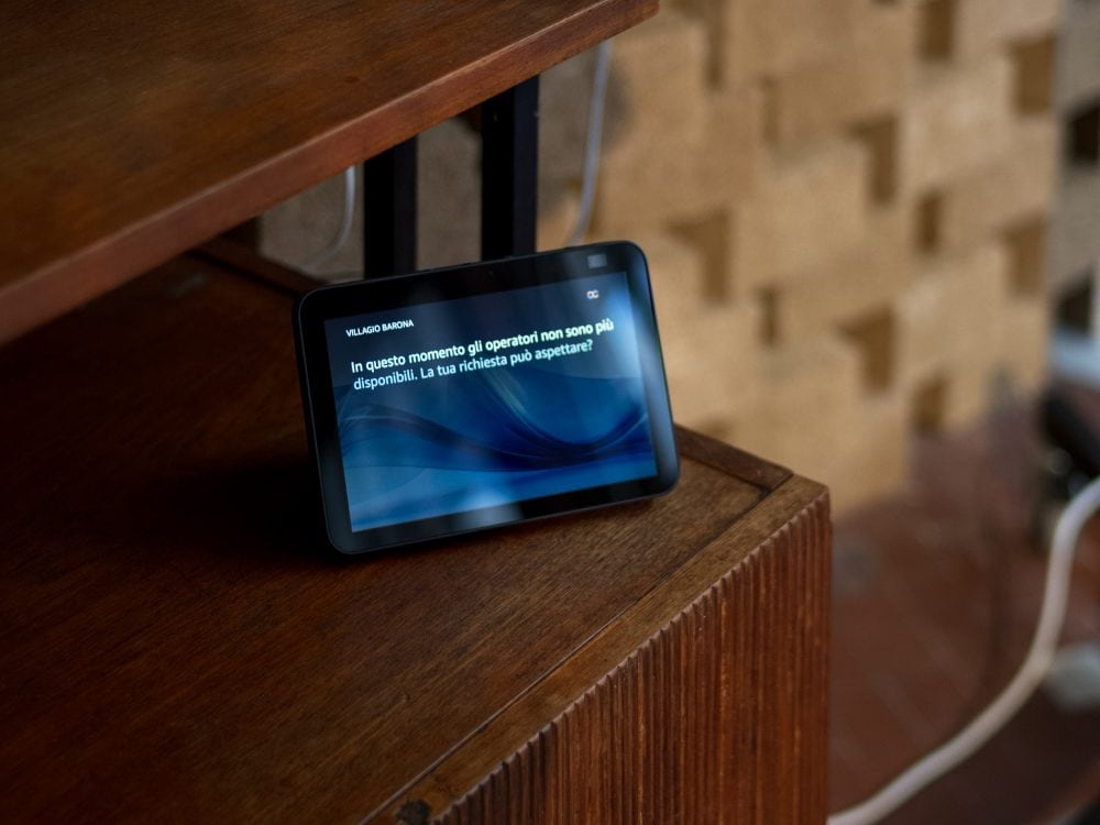 Il dispositivo Echo Show 8 di Amazon