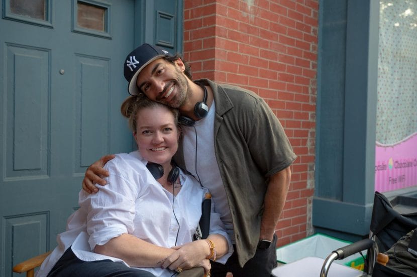 La scrittrice Coleen Hoover e il regista Justin Baldoni.