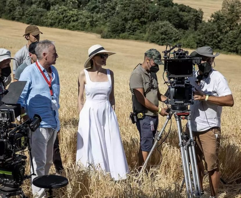 Angelina Jolie sul set del film Without Blood.