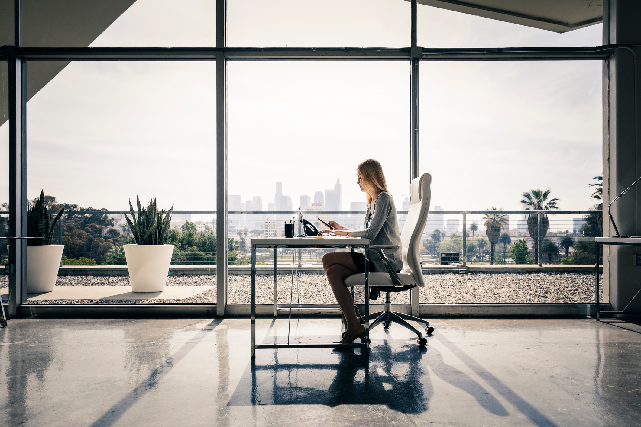 Molestie, anche il luogo di lavoro non è sicuro per le donne: cosa ci dicono gli ultimi dati ISTAT