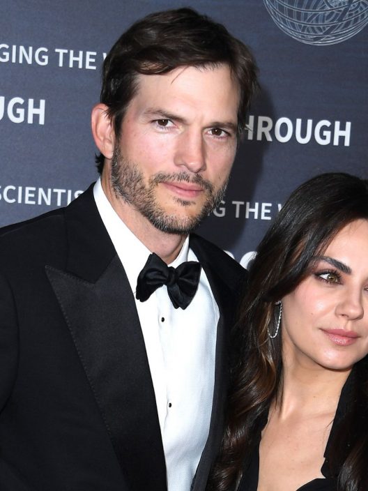 Ashton Kutcher contro la mascolinità tossica: “Diventare padre di una bambina mi ha cambiato”