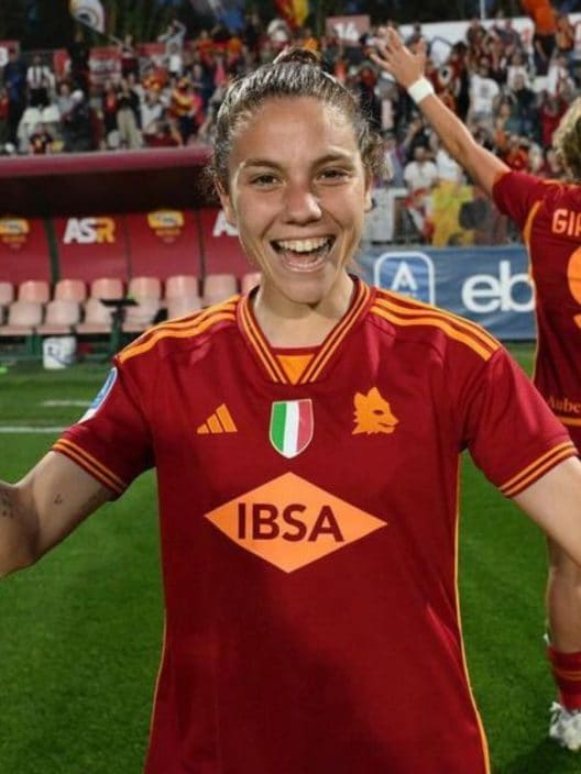 Manuela Giugliano: “Sono il calciatore italiano più forte al mondo e sono donna!”