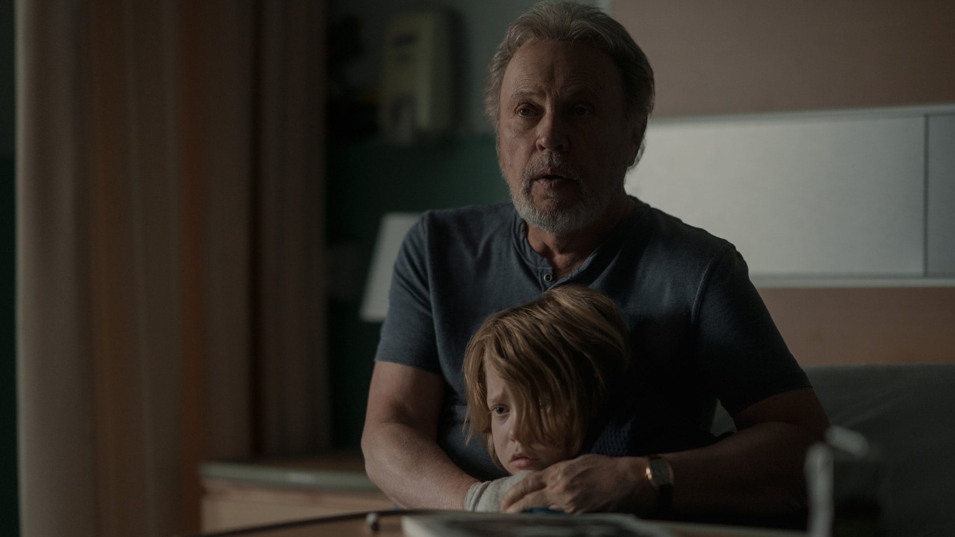 Before: La serie tv thriller che svela il lato oscuro di Billy Crystal