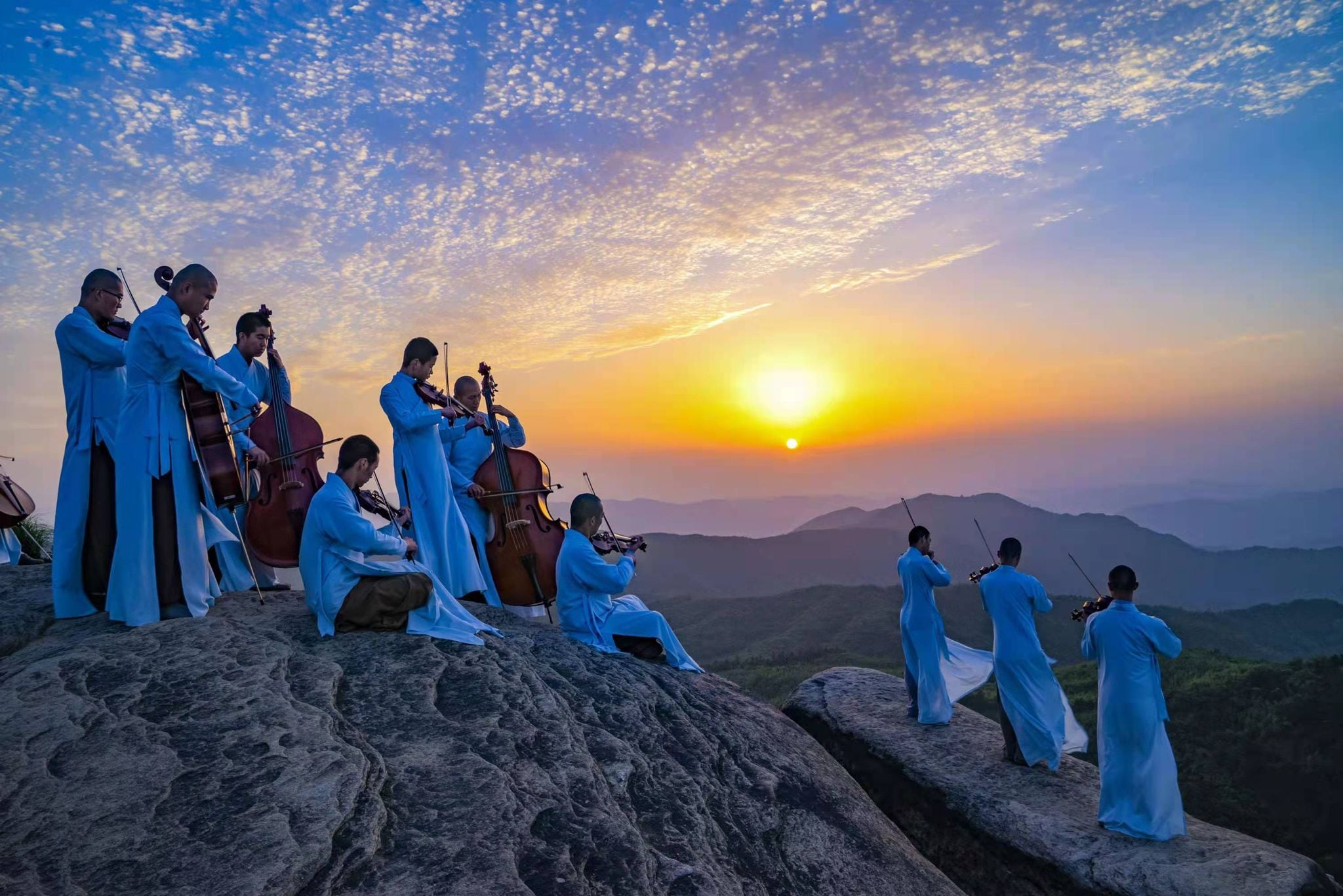 Tra musica e meditazione: arriva in Italia la più grande orchestra di monaci Chan del mondo