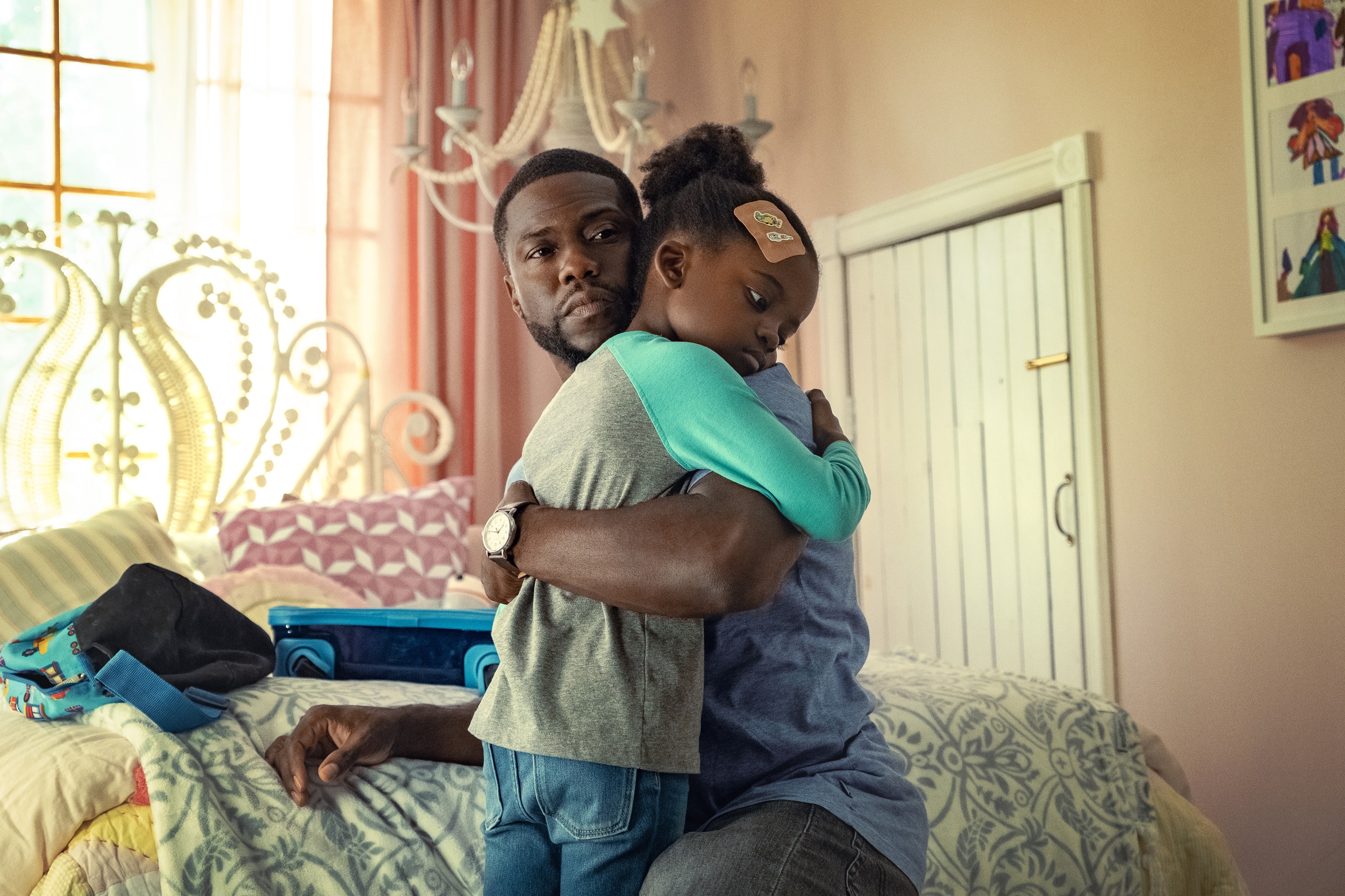 Un padre: Kevin Hart in una toccante storia di paternità e perdita nel film di Rai 1