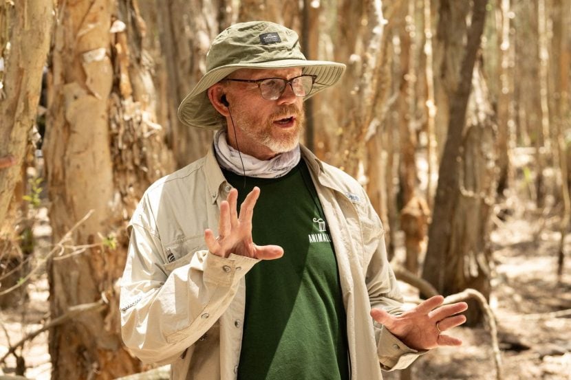 Il regista Ron Howard sul set del film Eden.