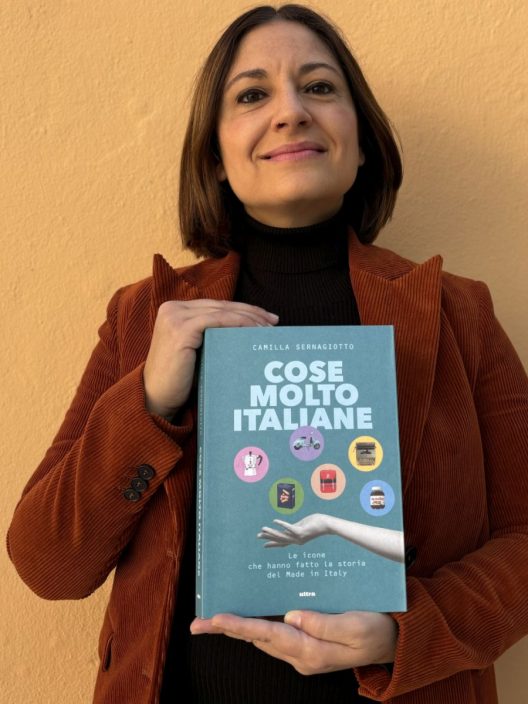 Camilla Sernagiotto, “Cose molto italiane”: un diario sentimentale che riunisce le icone d’Italia (dalle scarpe Superga alla Nutella)